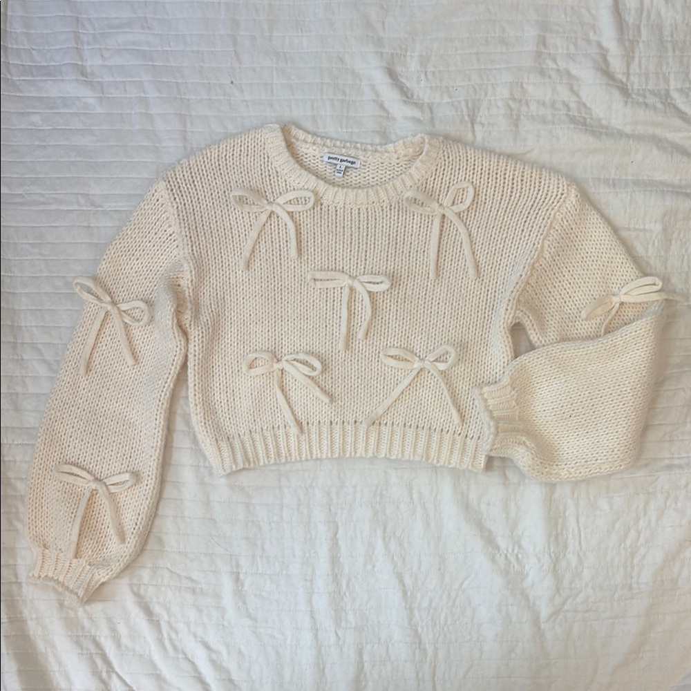 Chic Cream Bow-Detail Sweater